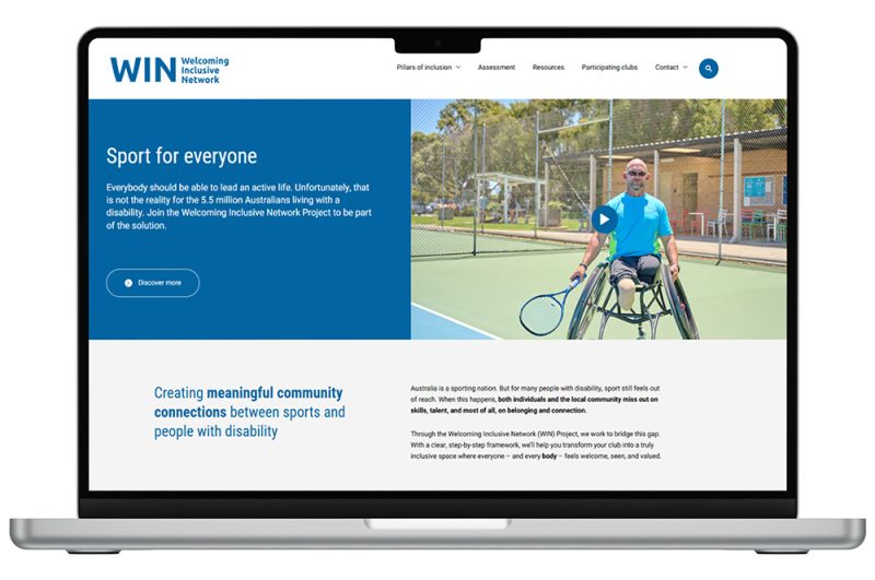 Website displaying the "Welcoming Inclusive Network" project, featuring a tennis player using a wheelchair. He is dressed in a light blue t-shirt, holding a racket on a court, promoting inclusion in sports.